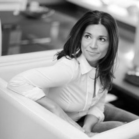 Dóra Szeles